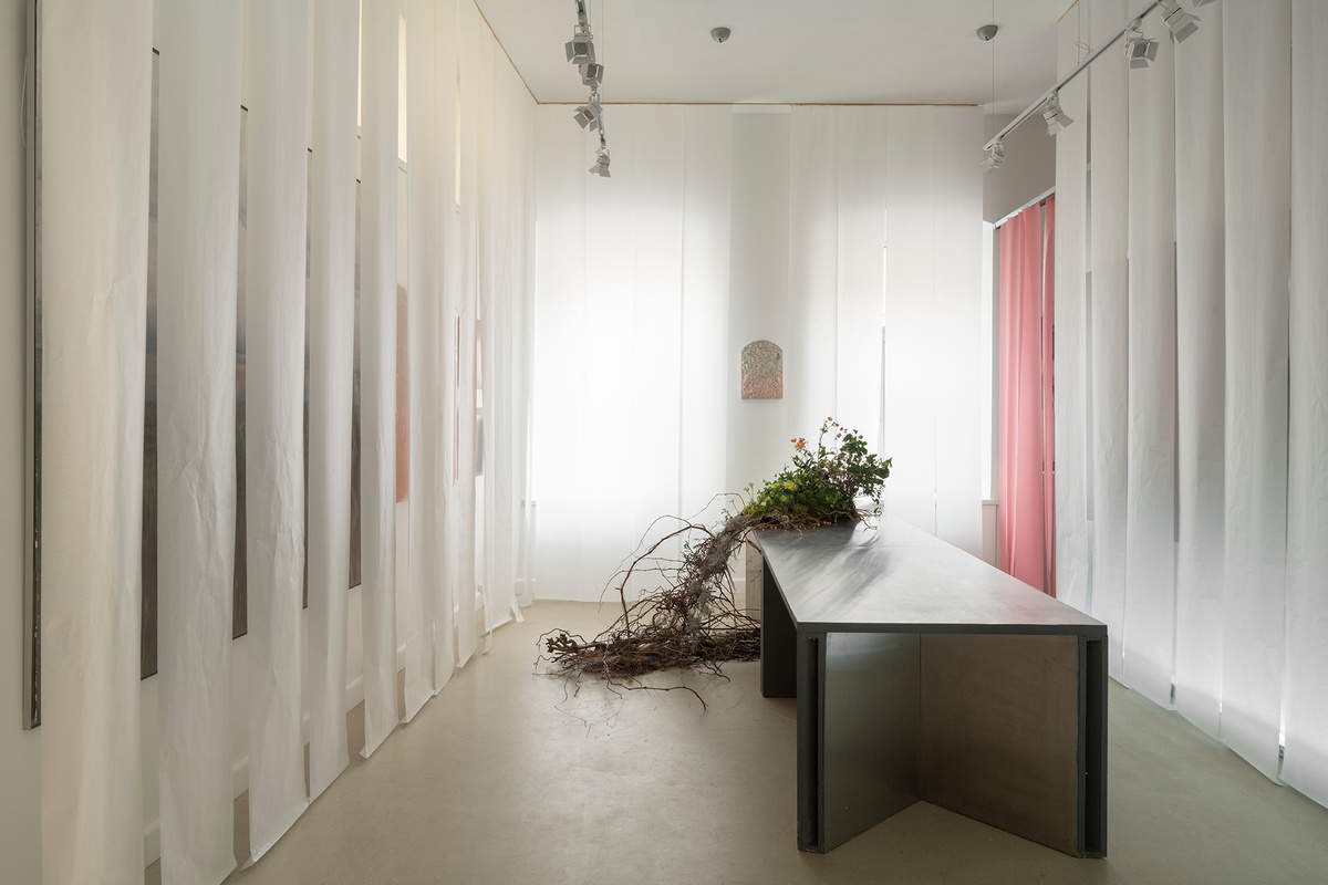    Экспозиция выставки «Новая ностальгия»