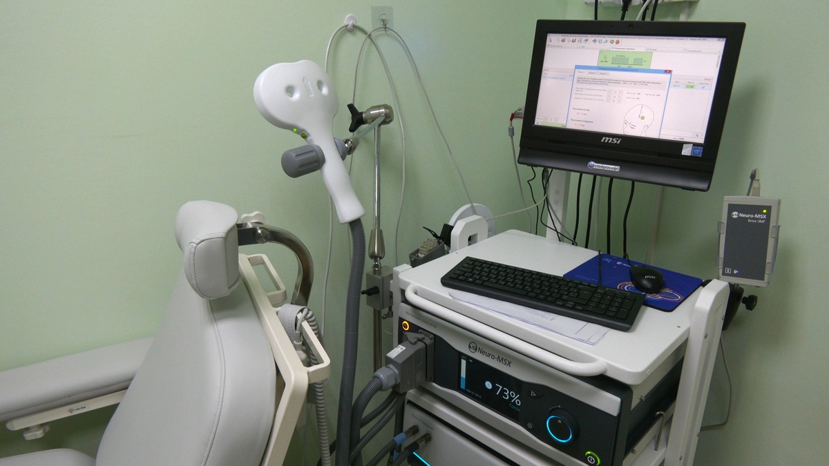    В Ханты-Мансийске применяют новый аппарат для реабилитации после инсульта