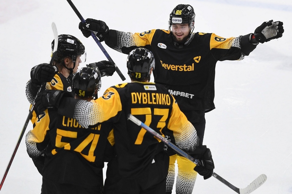    29 октября в Ледовом дворце череповецкая команда обыграла минское "Динамо". Матч завершился со счетом 5:2