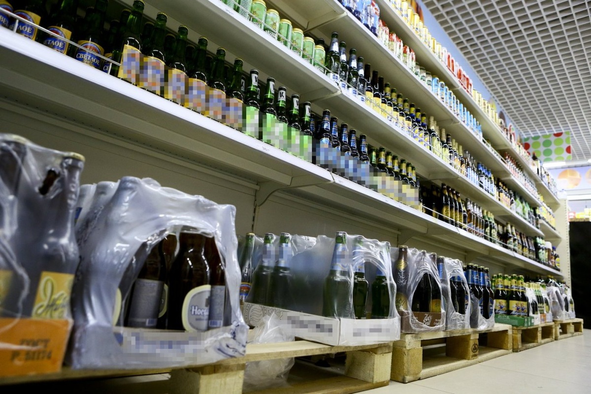   В России могут ограничить время продажи алкоголя до двух часов в будни