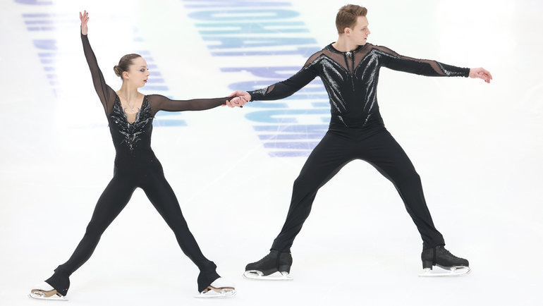    Александра Бойкова и Дмитрий Козловский.Дарья Исаева