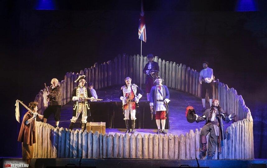    предоставлено театральным агентством "Театрплюс"