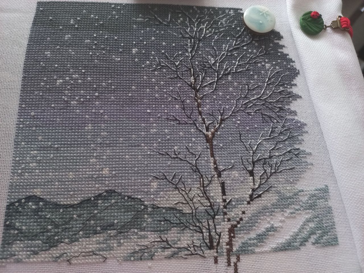 Прихват на процессе. Магнит, который рядом, скорее для красоты. Чаще иголку кладу на прихват