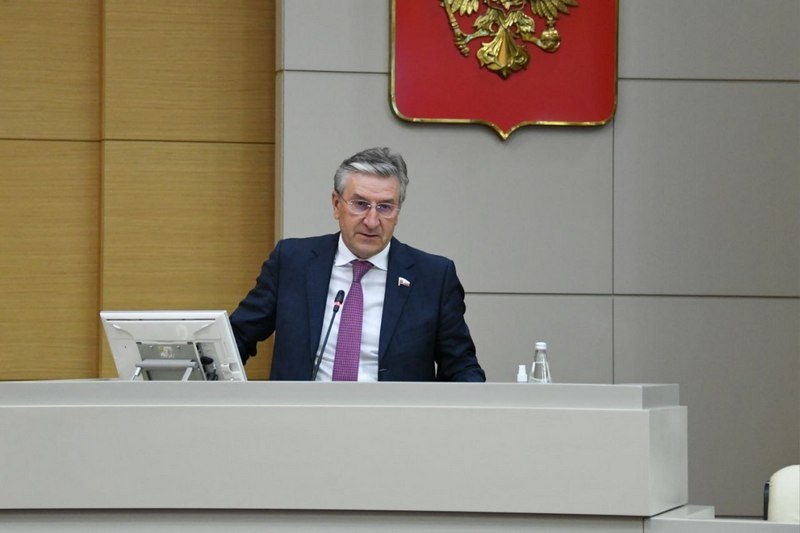 Экс-министр здравоохранения Татарстана Айрат Фаррахов заявил, что против таких категоричных мер. Фото: t.me/ayratfarrahov