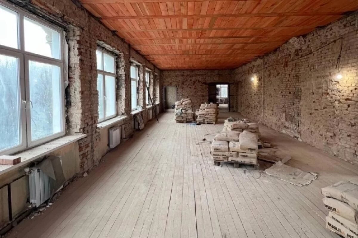    Руслан Смашнев рассказал о ремонте школы №28 в Смоленске