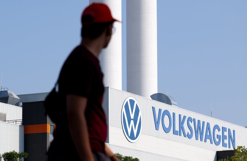 Volkswagen Saxony - Works meetingdpa/picture-alliance