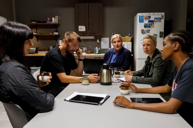 Кадр из сериала