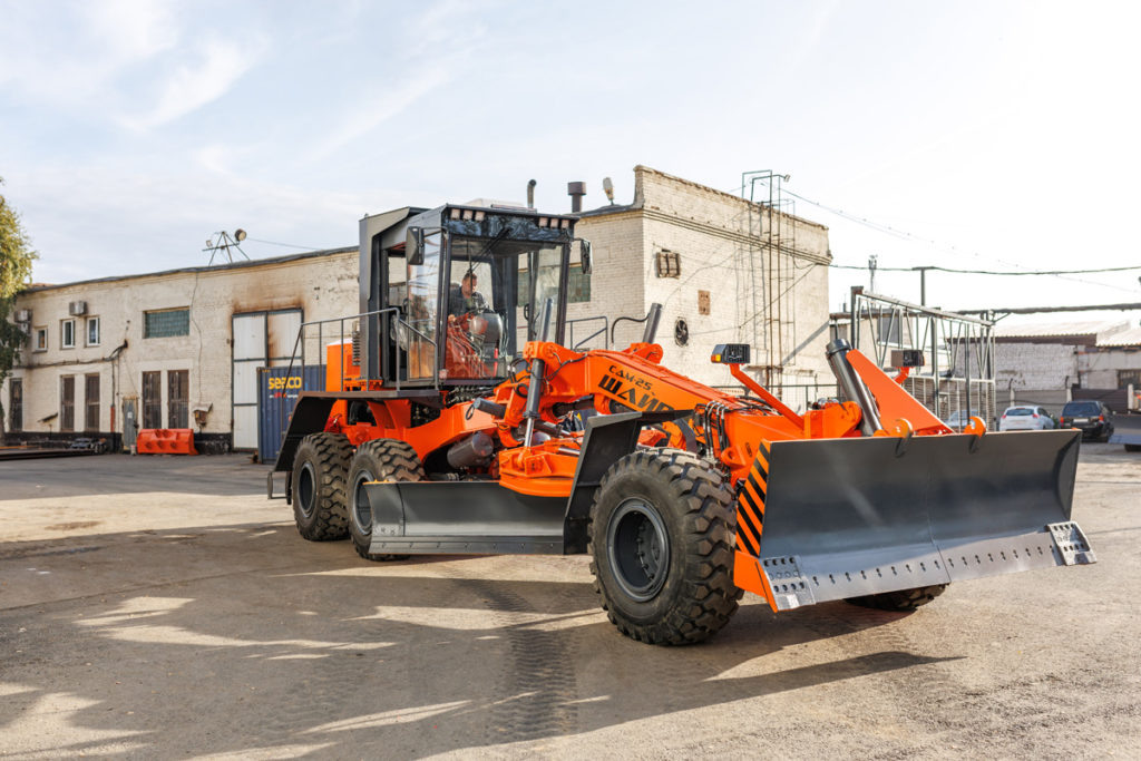 На сегодня действуют очень сильные программы поддержки для производителей и покупателей отечественной спецтехники и транспорта