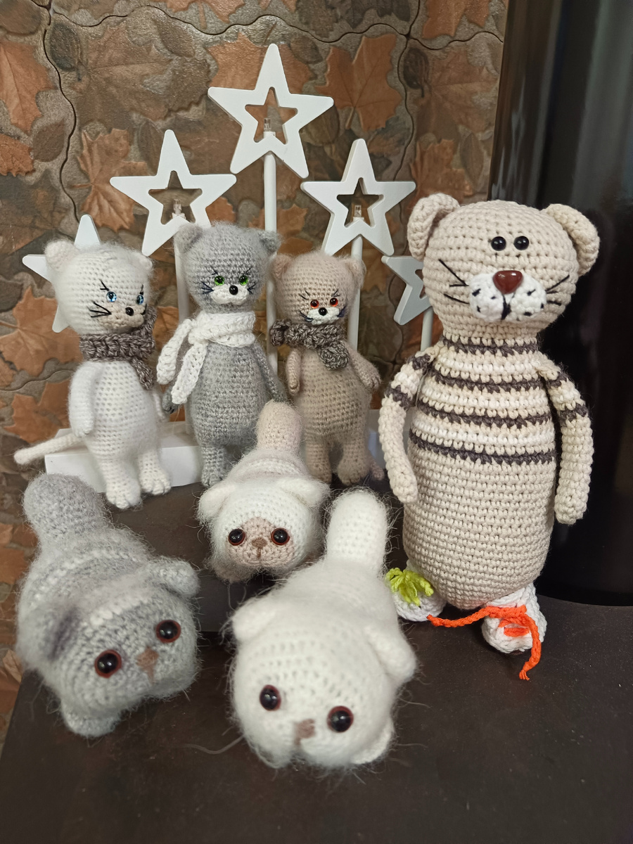 Котята, связанные крючком