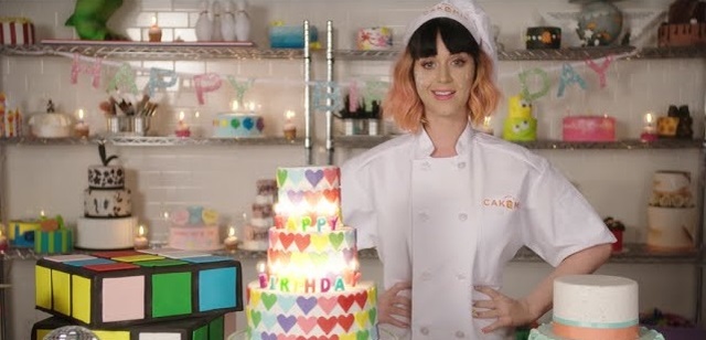 Кадр из клипа на песню Katy Perry — Birthday
