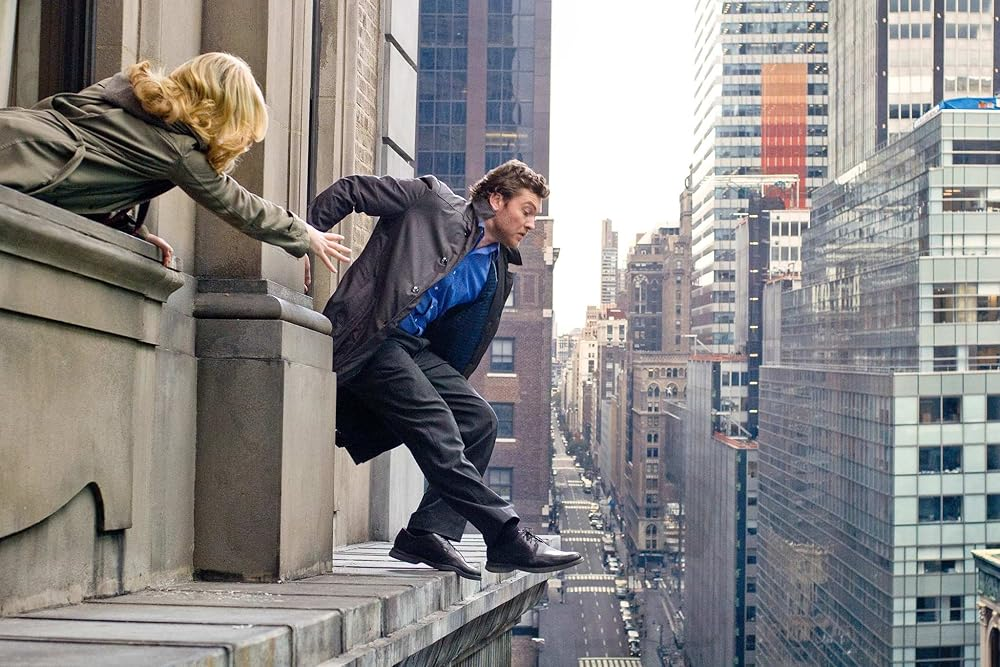Кадр из фильма «Man on a Ledge». Режиссер: Асгер Лет. Производство: Di Bonaventura Pictures, Summit Entertainment. Прокат: Парадиз