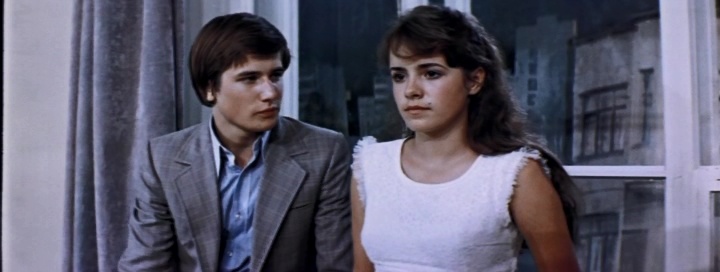 Видела где-то шутку, что Гоша из "Москва слезам не верит" - это выросший Гоша из "Школьного вальса". Источник: kino-teatr.ru