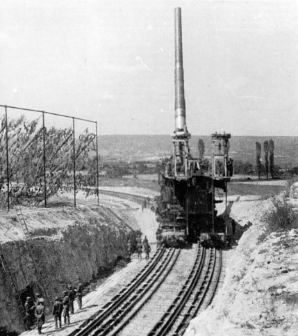 Немецкое артиллерийской орудие «Дора» под Севастополем