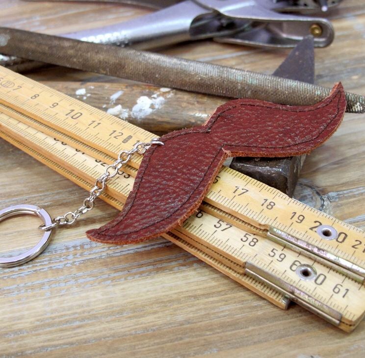    Мусташ   
Источник: Katrinshine