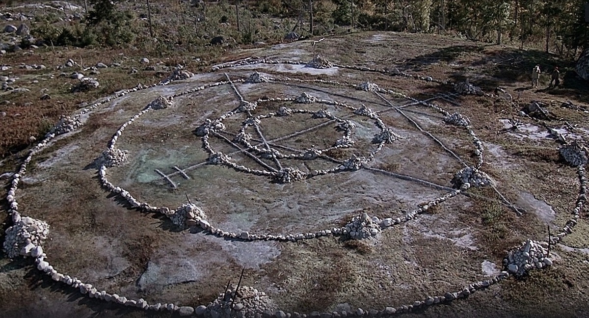               Пoгpeбaльныe земли микмаков (по версии фильма “Pet Sematary” 1989 года)    