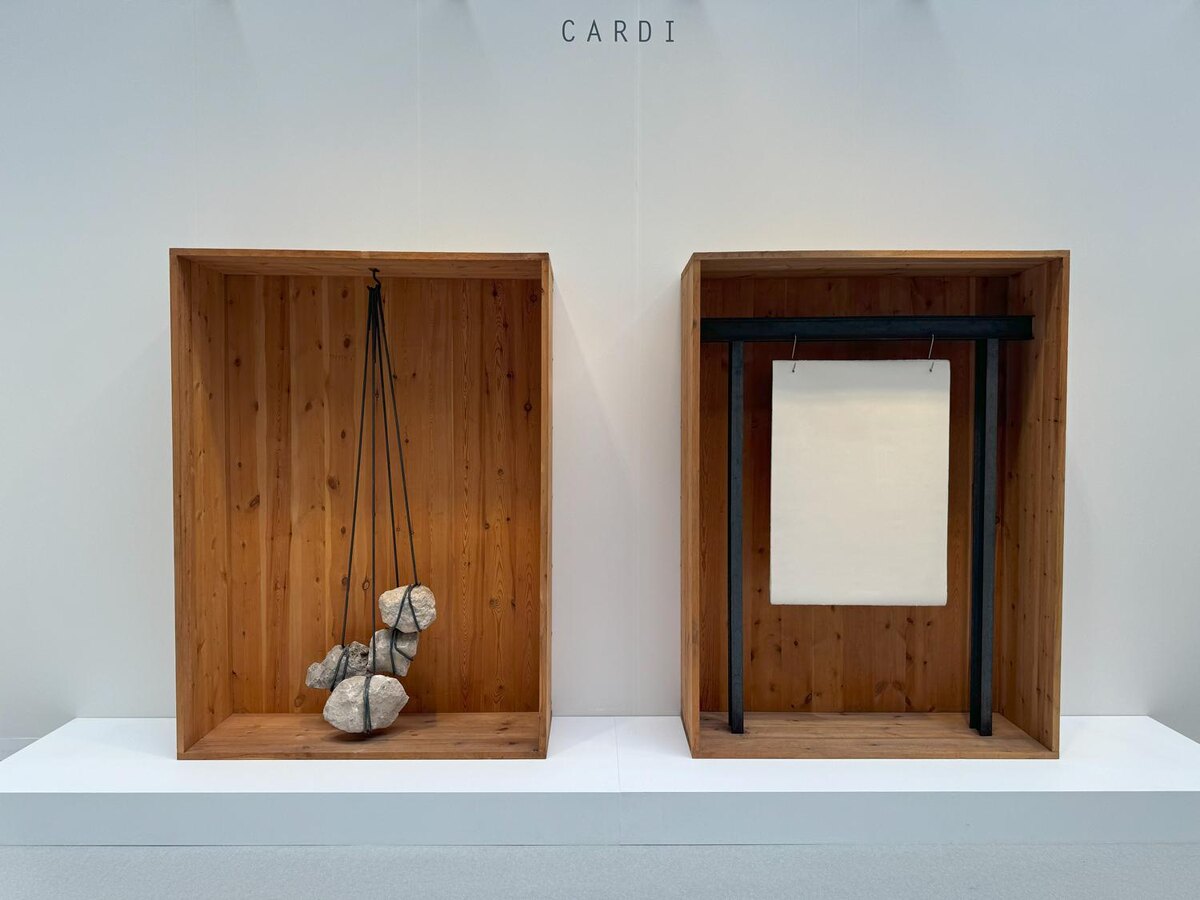 Алина Пинская📷Jannis Kounellis. Untitled. 1994. Cardi Gallery. €600,000 (шт.)