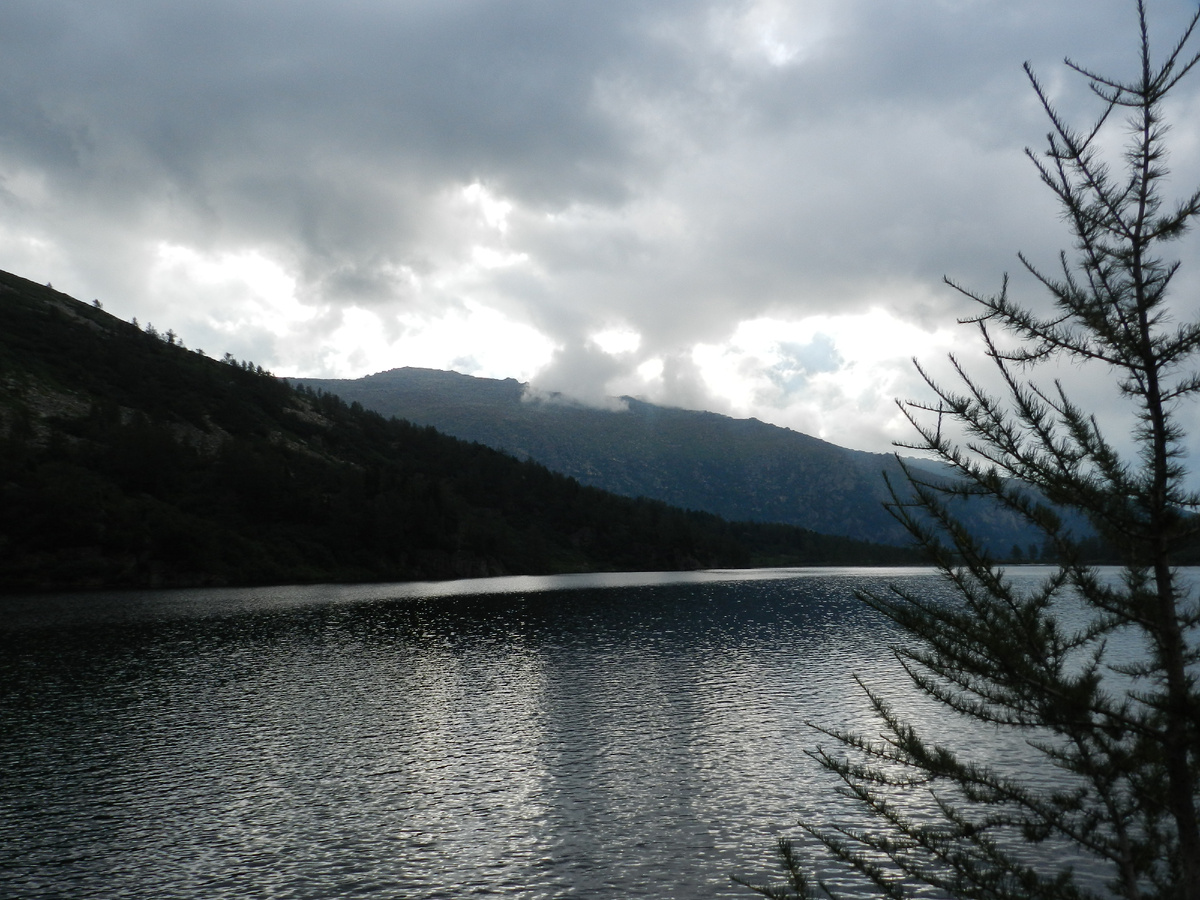 Погода хмурится