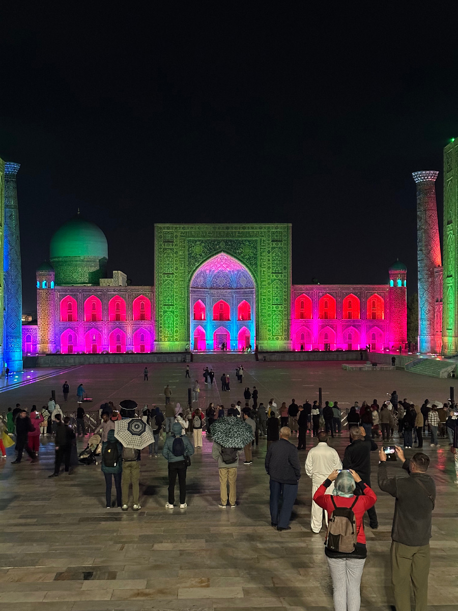 Площадь Регистан