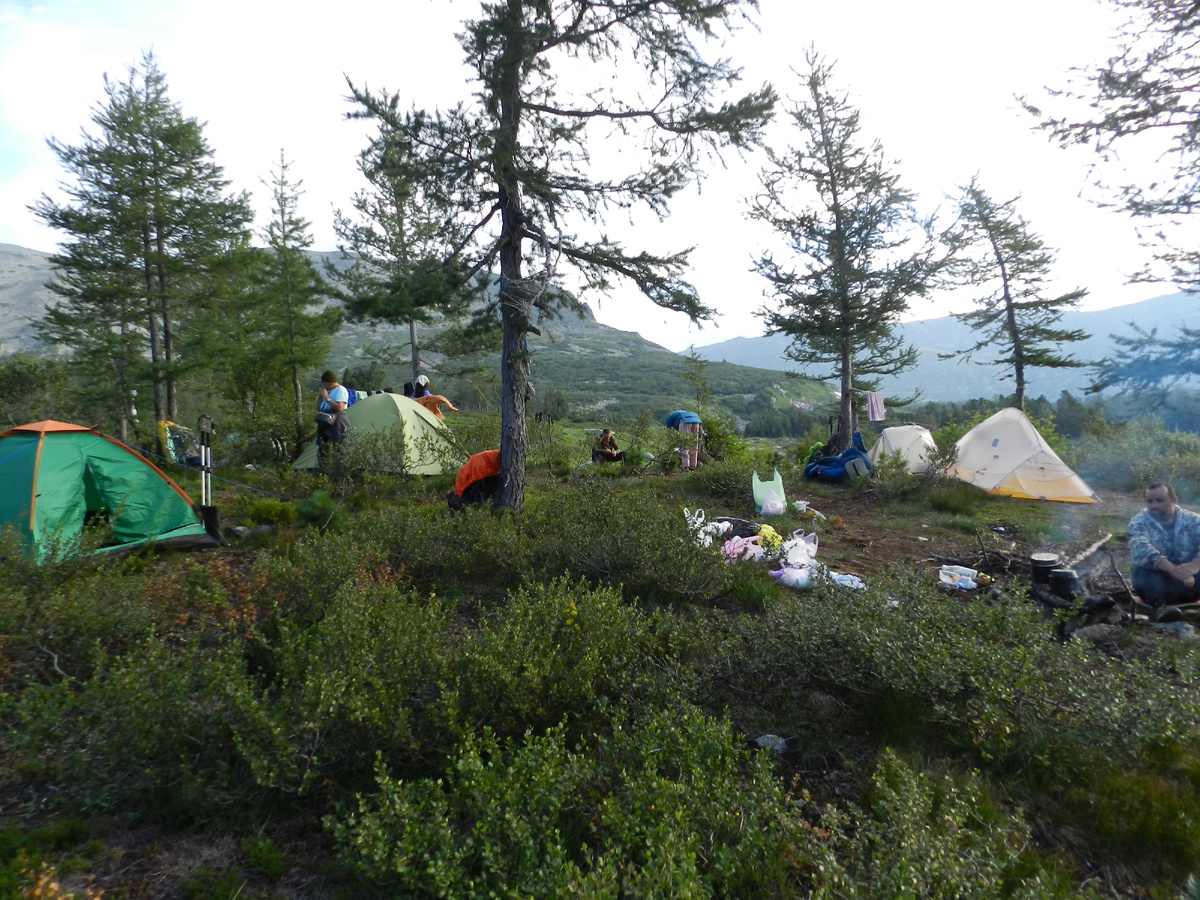 Сборы в лагере на озере Харлыгколь
