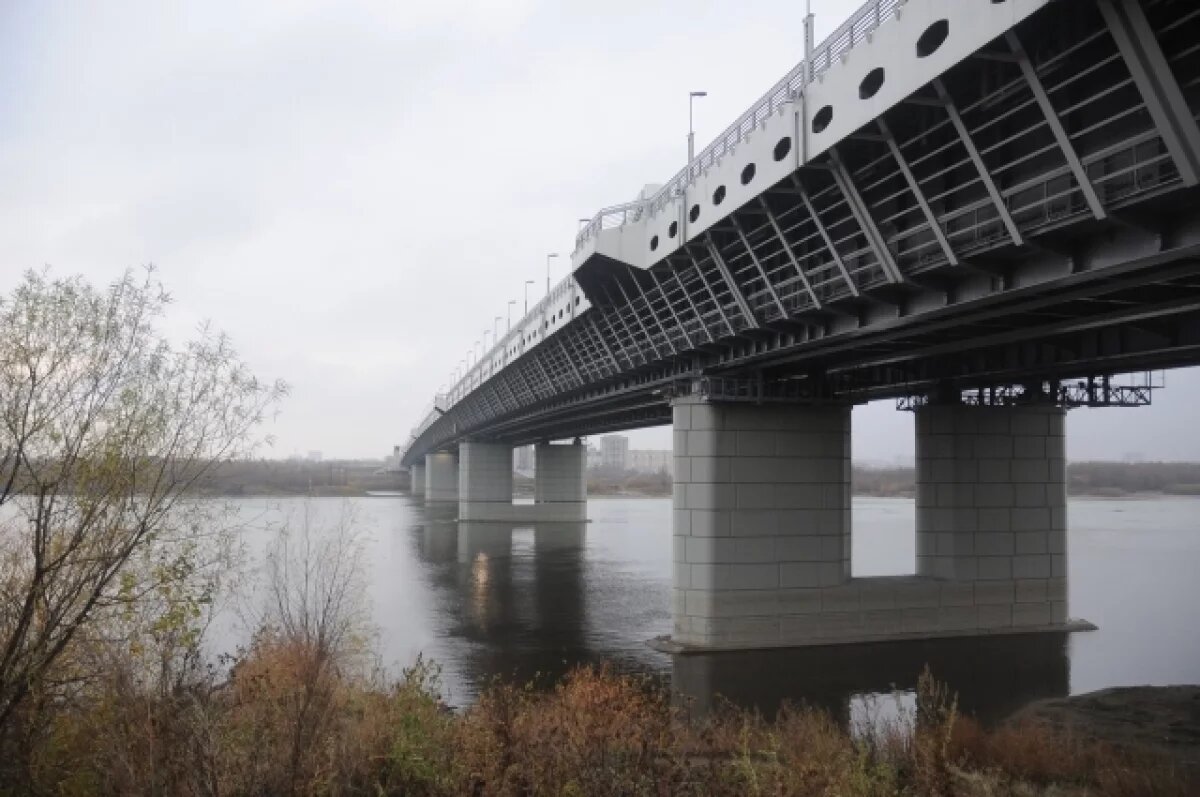    В омский метромост за зиму вложат ещё пять миллионов рублей