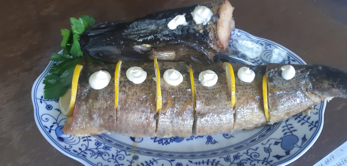 Голова не поместилась, пришлось ее отрезать)))