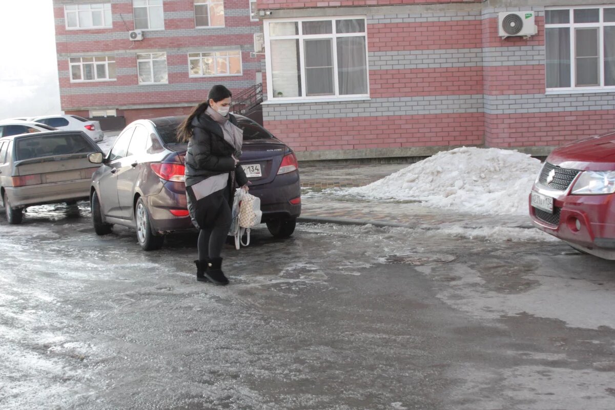    Причиной массовых ДТП в Ярославле мог стать «черный лёд»