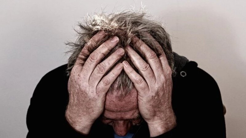     Обманутый человек. Грусть. pixabay.com.