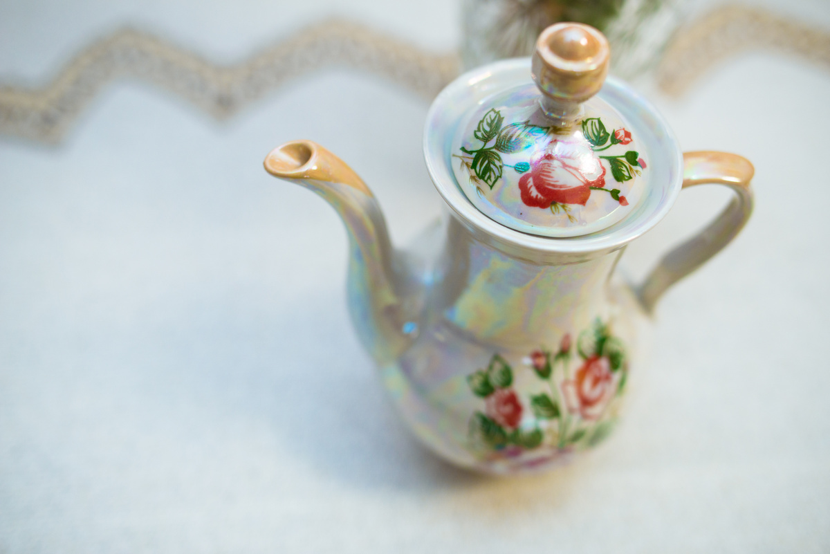 Кофейник обдатый кипятком