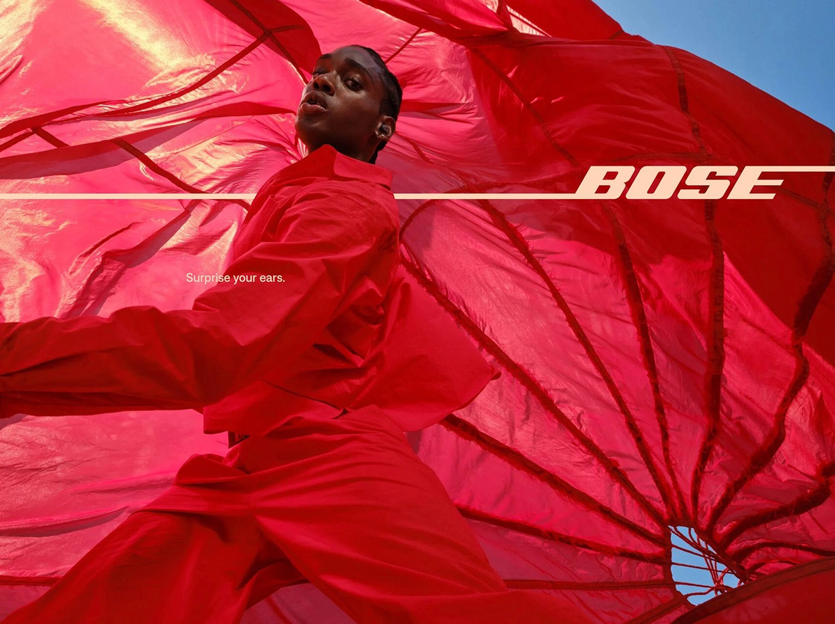 Bose обновила фирменный стиль