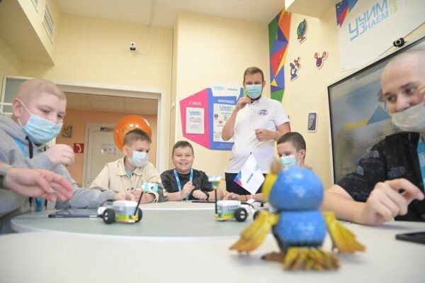    Фото: пресс-служба проекта «УчимЗнаем»