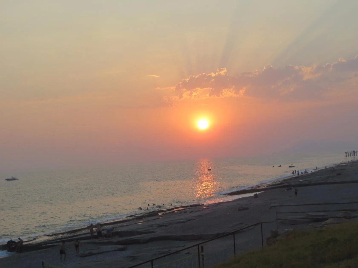 2017г. Пляж с плитами Махмутлар