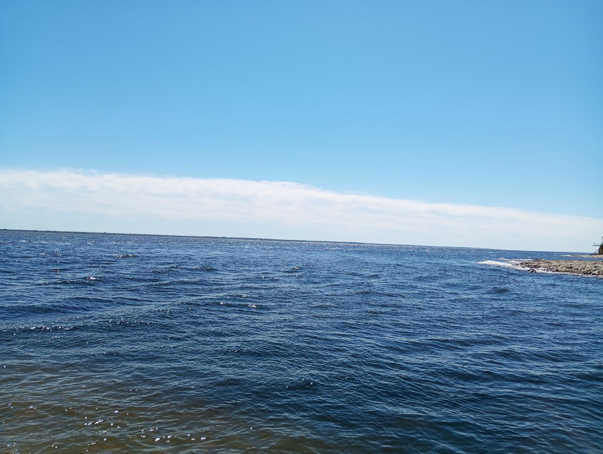 Волга, как море...