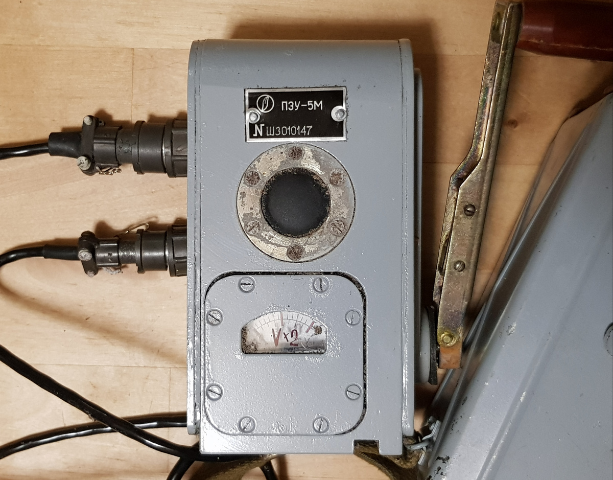 Переносное зарядное устройство ПЗУ-5М