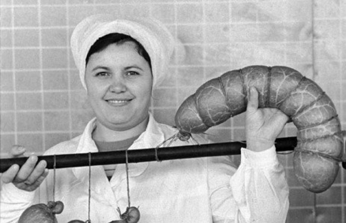 Вареная колбаса/ фото: m.fotostrana.ru