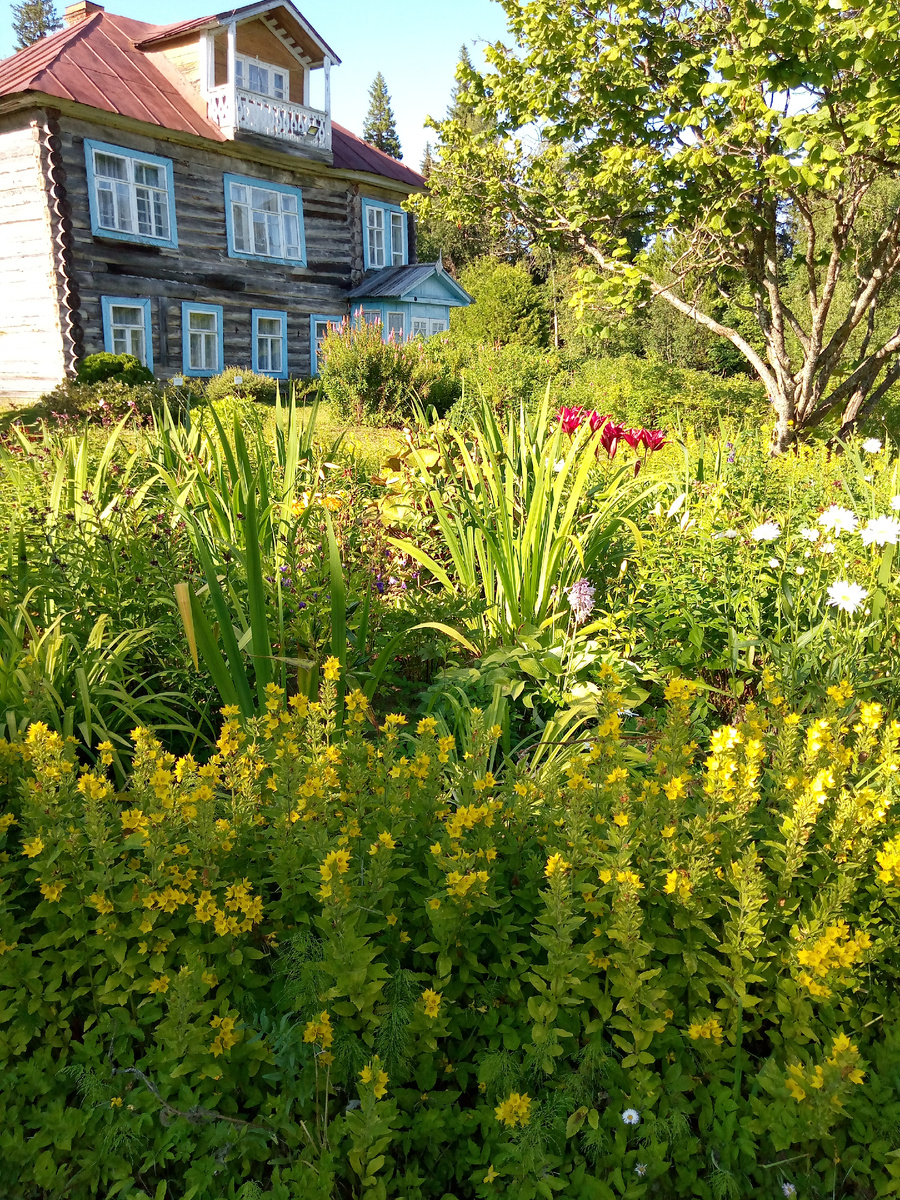 Дача архимандрита