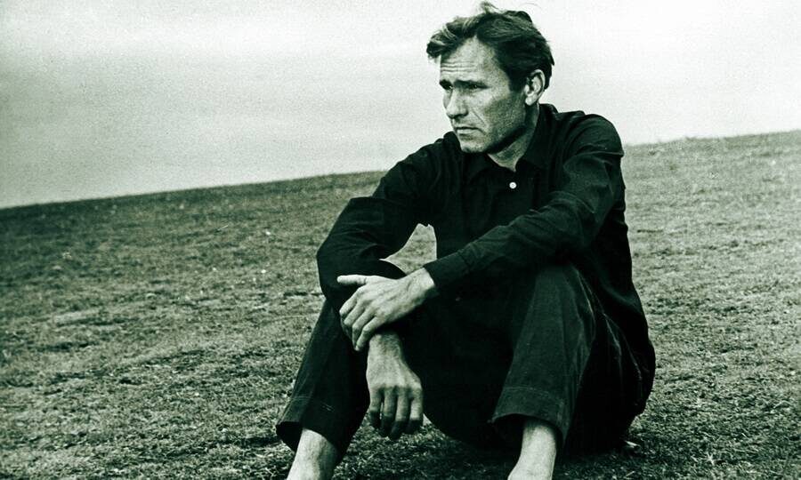 Кадр из фильма «Печки-лавочки», который Василий Шукшин снял в 1972 году по собственным произведениям. 