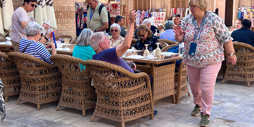 Сразу видно — европейцы: Как ведут себя иностранные пенсионеры на отдыхе (5 отличий)