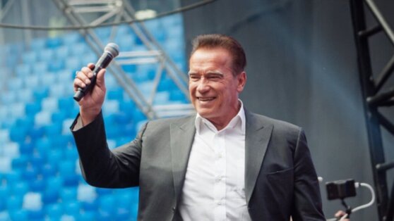    Шварценеггер поддержал Харрис на выборах Егор Гордеев