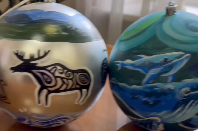    Новогодние игрушки из Хабаровска для Кирова Фото: Телеграм-канал Социальный Хабаровск