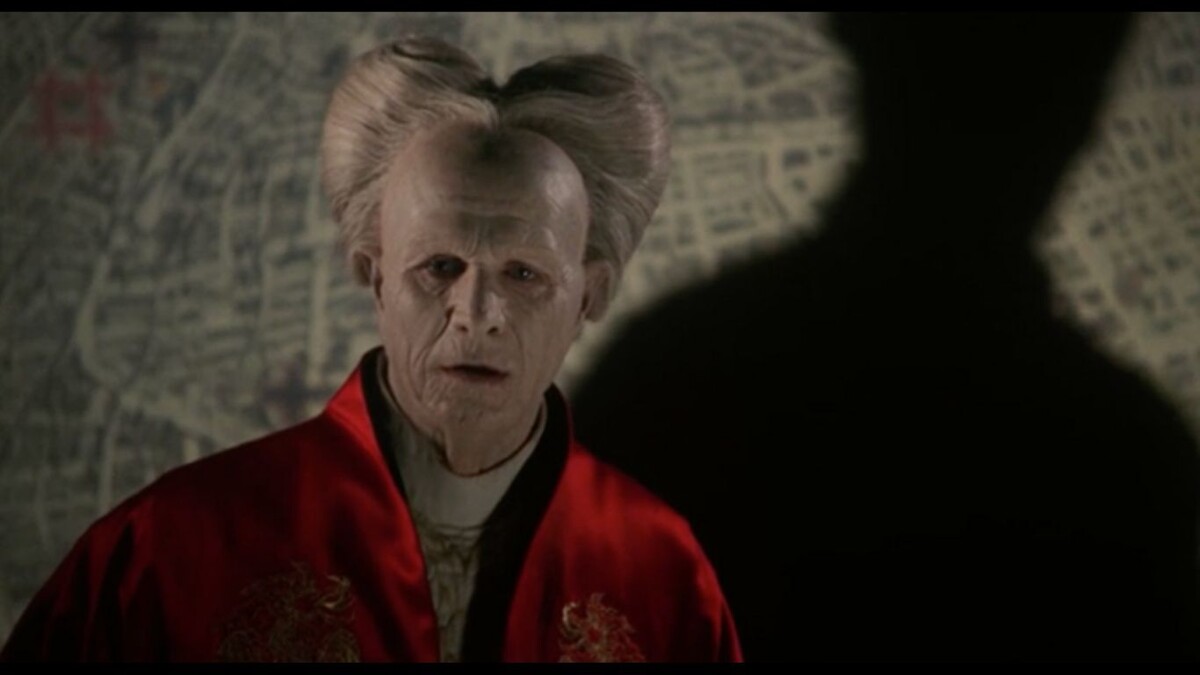 Кровь и страх: какие болезни терзали графа Дракулу? 