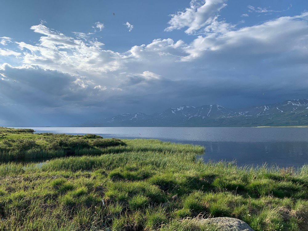 Озеро Джулукуль. Фото - Татьяна Елисеева.