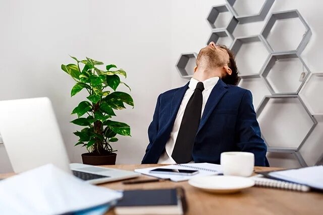    Можно ли уволиться без отработки двух недель?