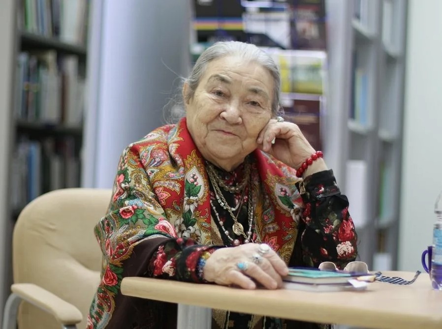    Финно-угорская литература в центре внимания: Югра открывает двери культурного обмена