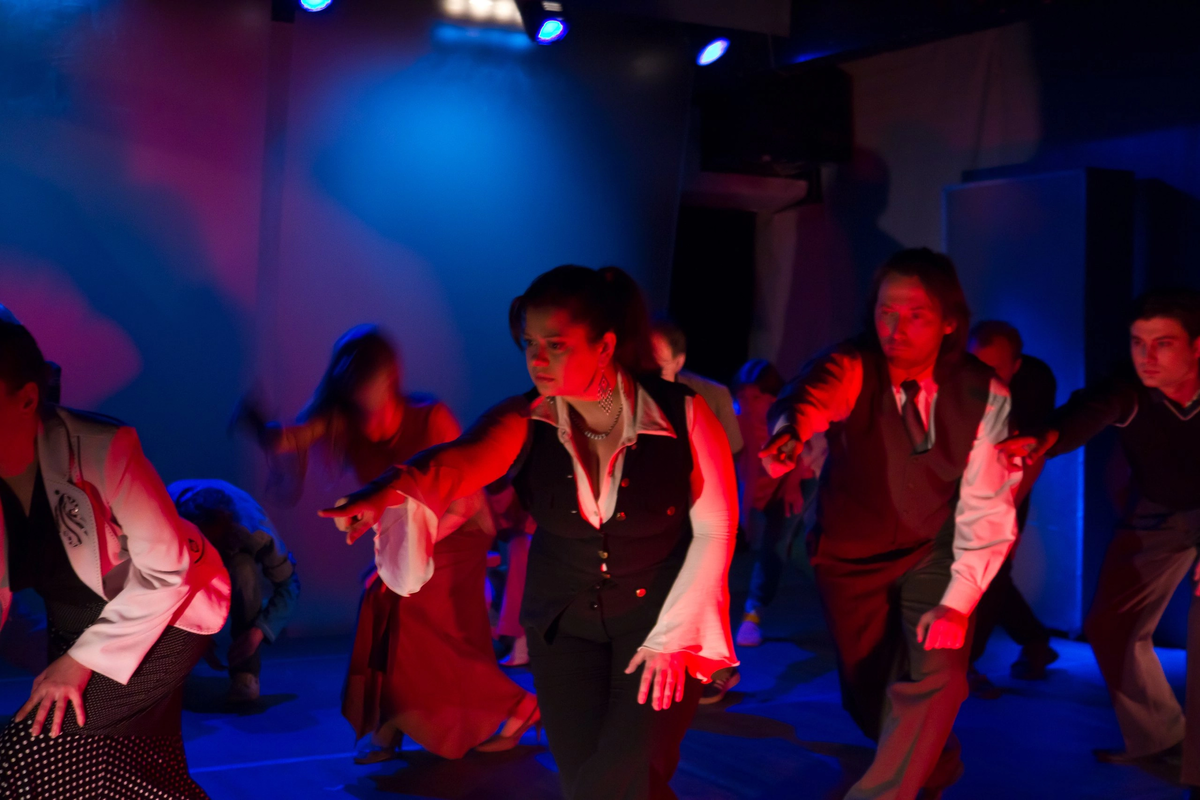 Начало спектакля фото из открытых источников 