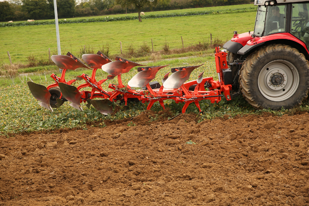 Smart Ploughing от KUHN