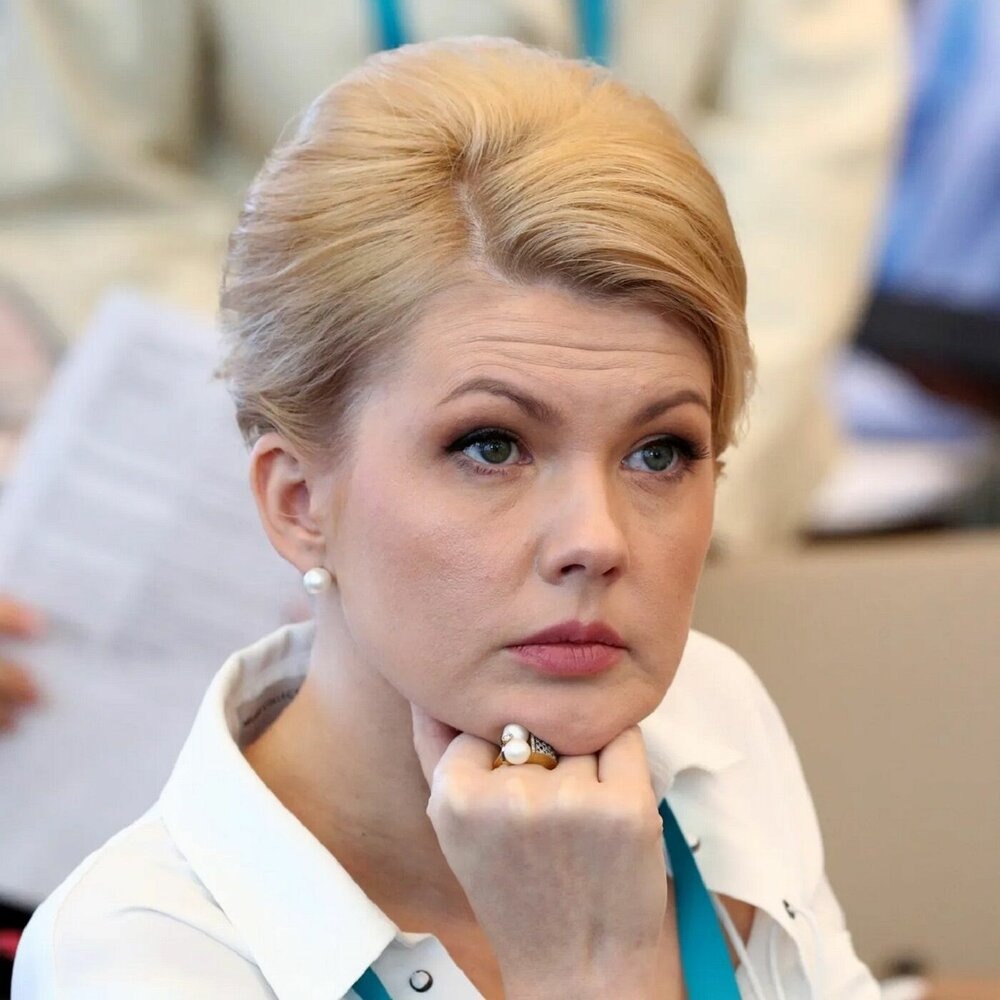 Знакомьтесь - Марина Ракова. Это она была зам министра просвещения. Фото Яндекс.Картинки. 