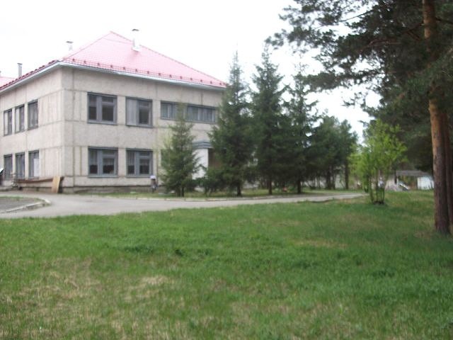 Вид в мое детство был чуть другой, но в целом мало что изменилось.