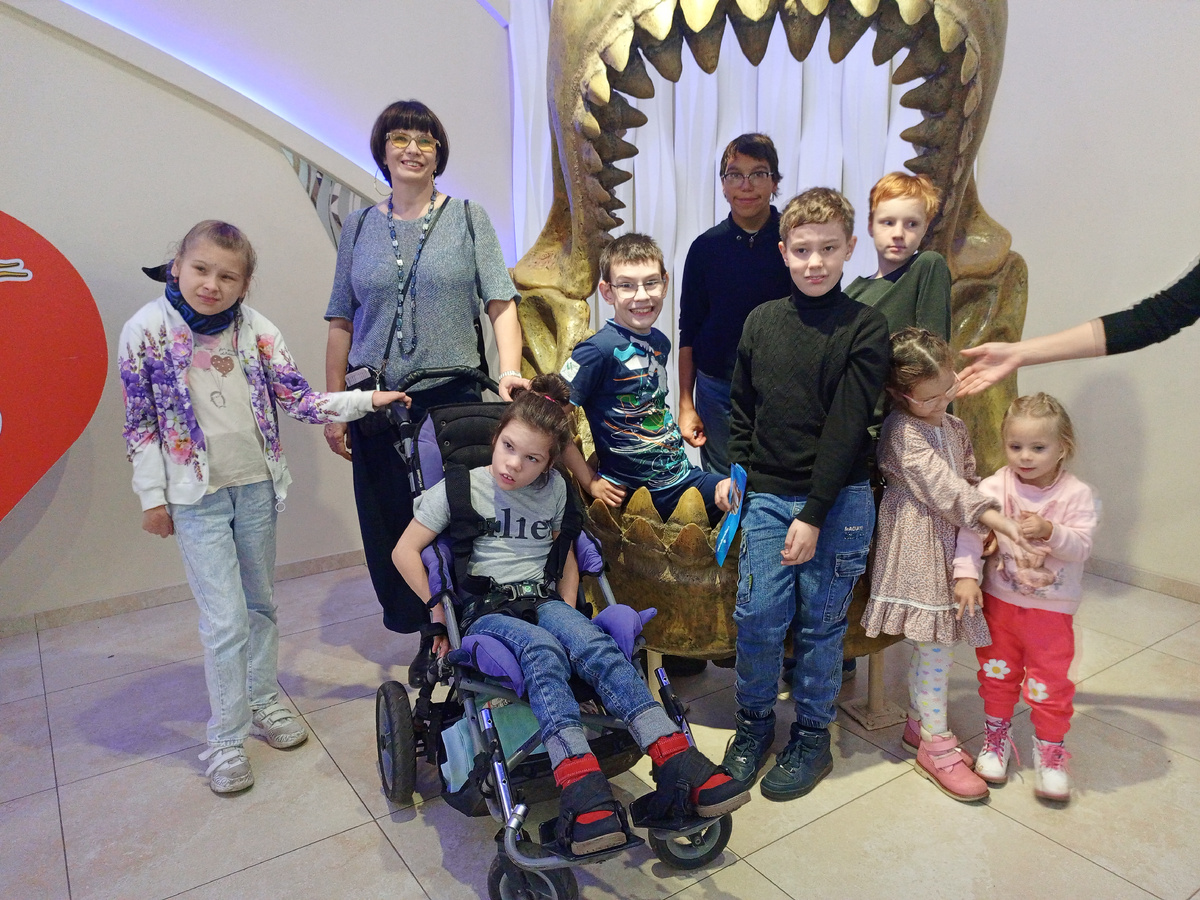 Это лишь часть нашей мульткоманды на выездном занятии