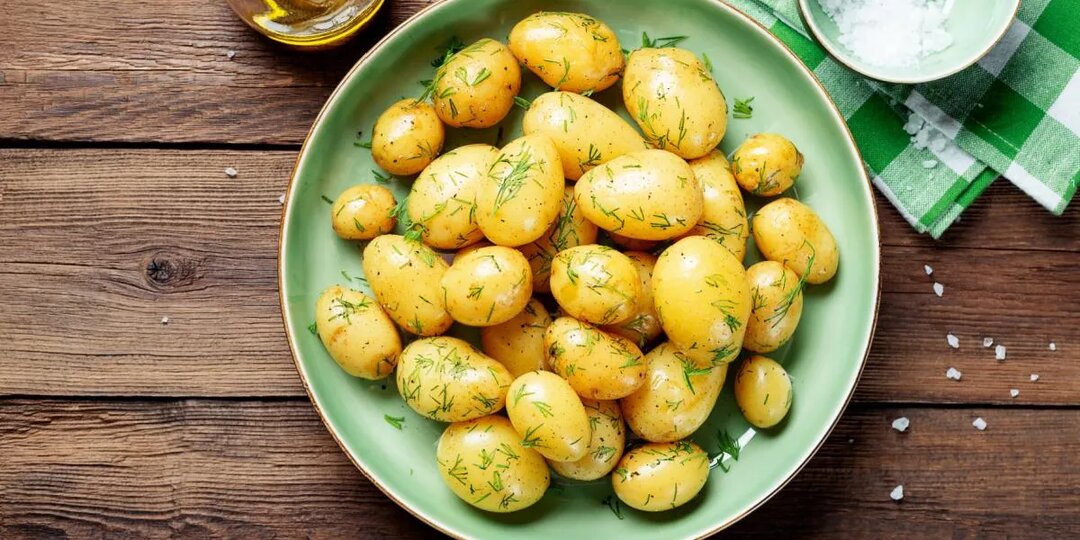 Как быстро и просто сварить картошку в микроволновке