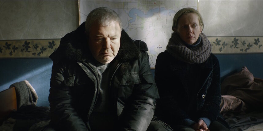    Отец (Александр Робак) и мать (Юлия Марченко) поняли, что сын – единственное, что их объединяло"Централ Партнершип"